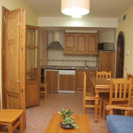 Panzano Apartamentos Canones De Guara Y Formiga الغرفة الصورة