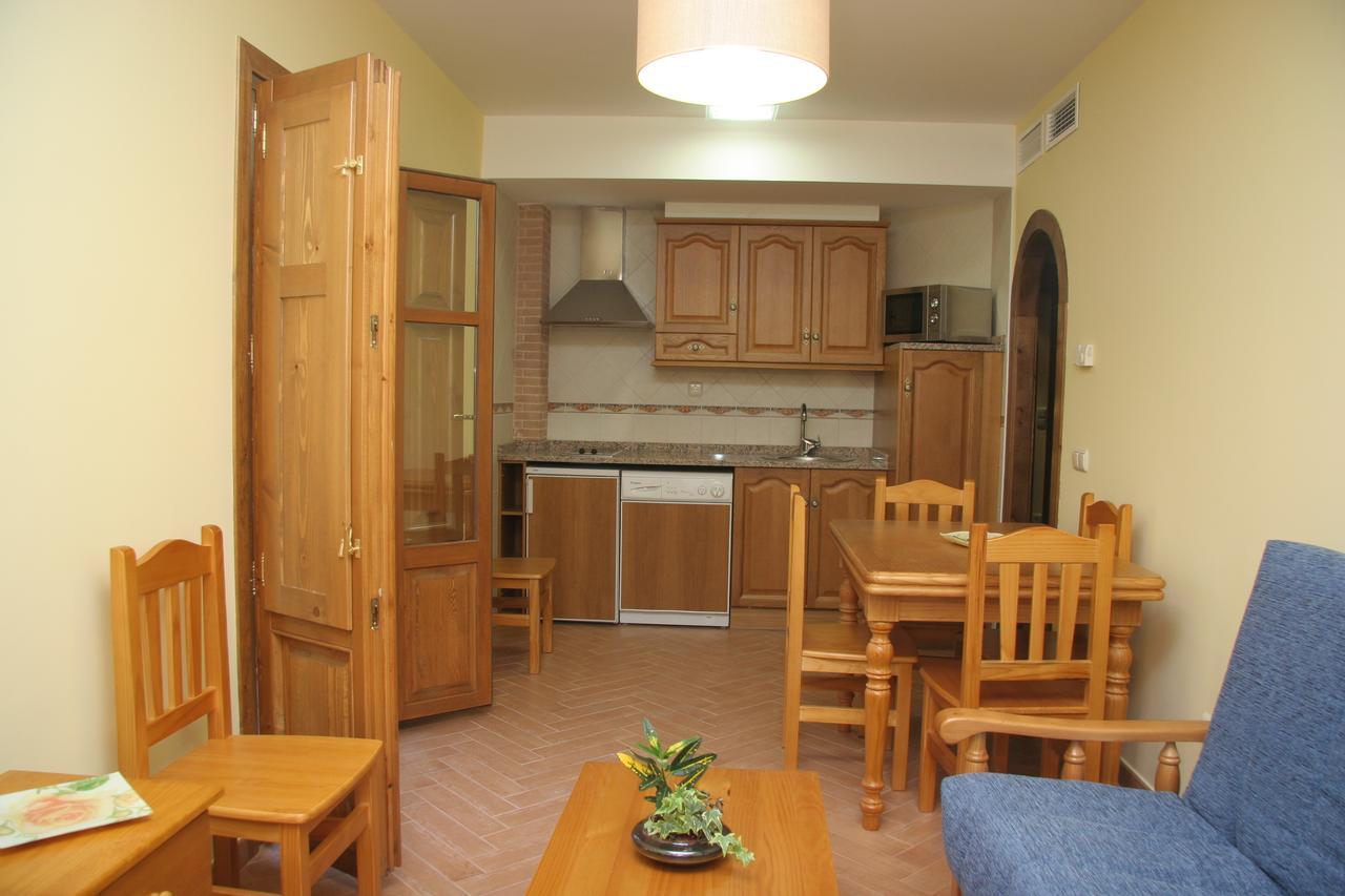 Panzano Apartamentos Canones De Guara Y Formiga الغرفة الصورة